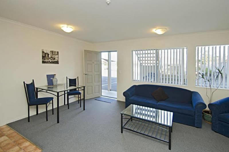 Gateway Motor Inn Mount Maunganui Exterior photo
